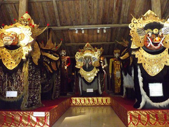 Maison des masques et des poupées Setia Darma